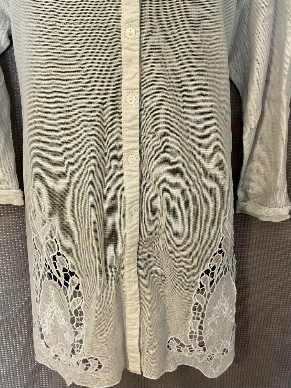 Meadow Rue White Embroidered Button-Front Tunic - Picture 5 of 6